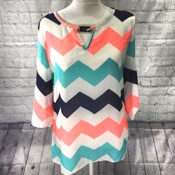 Rue 21 zig zag blouse - Picture 1 of 8